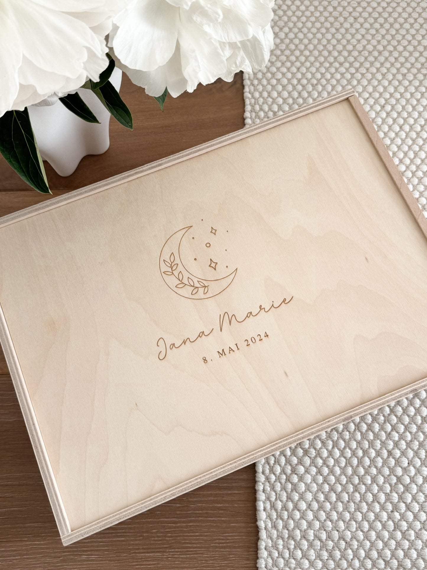 Personalisierte Erinnerungskiste zur Geburt - Mond