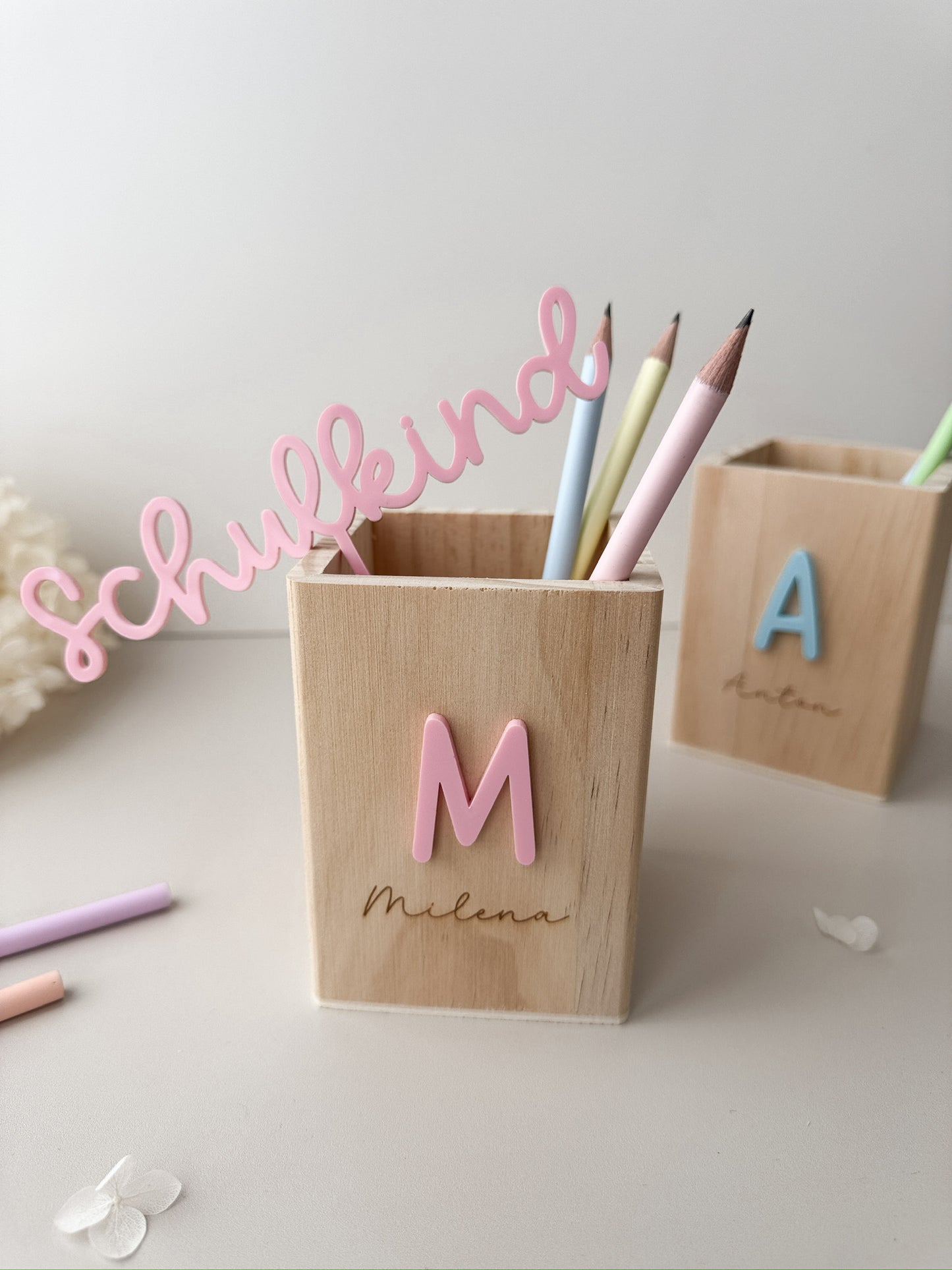 Personalisierter Stiftehalter aus Holz