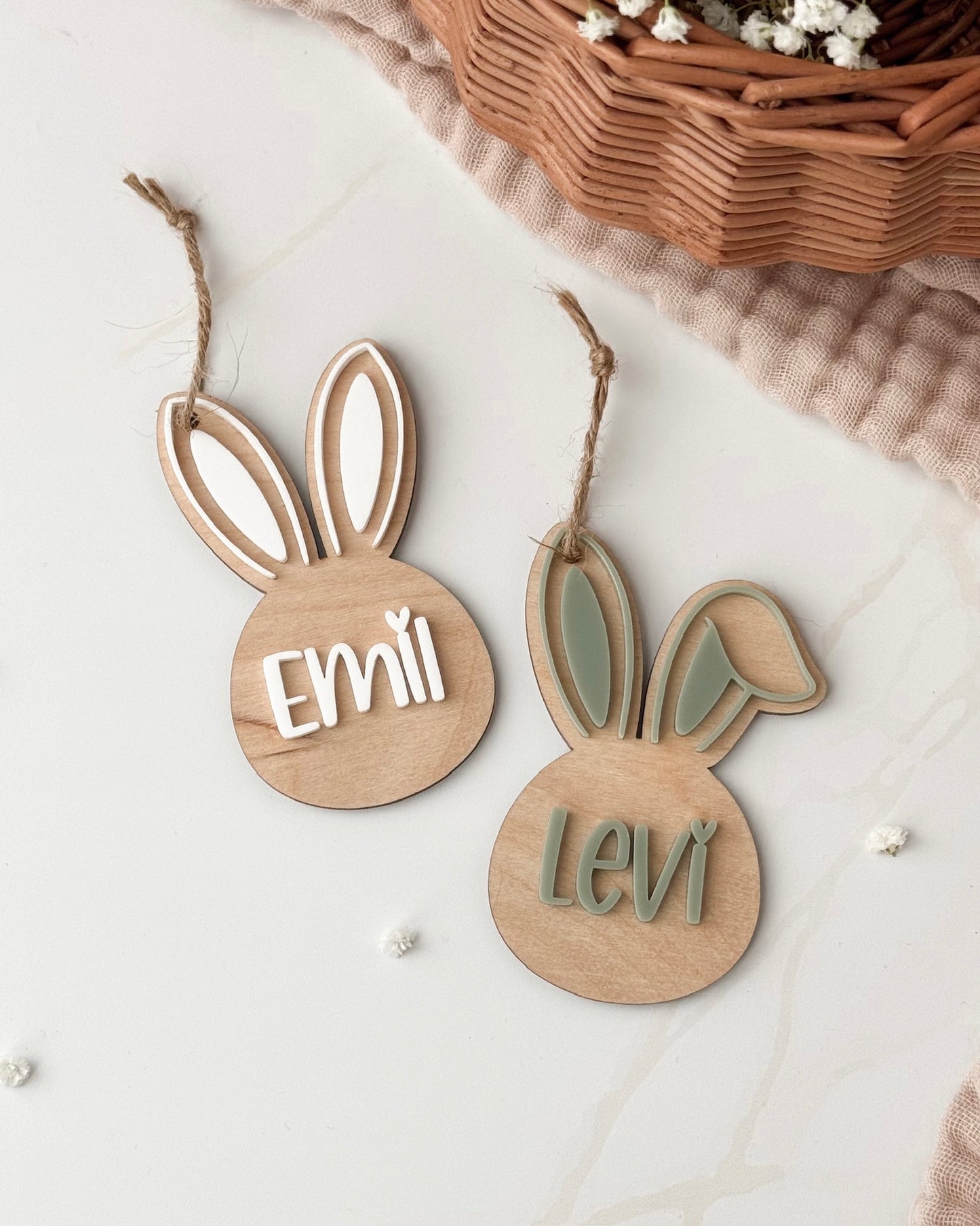 Osterkörbchen mit personalisiertem Hasen-Anhänger