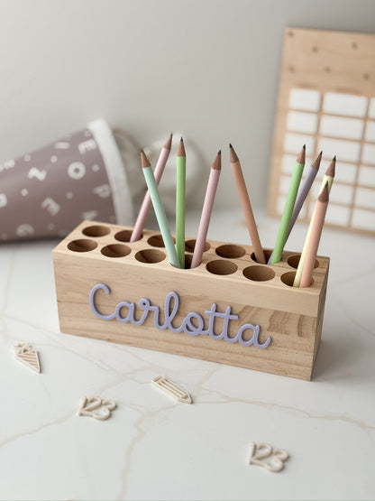 Personalisierter Schreibtischorganizer aus Holz