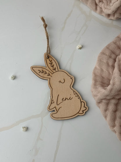 Osterkörbchen mit personalisiertem Hasenanhänger