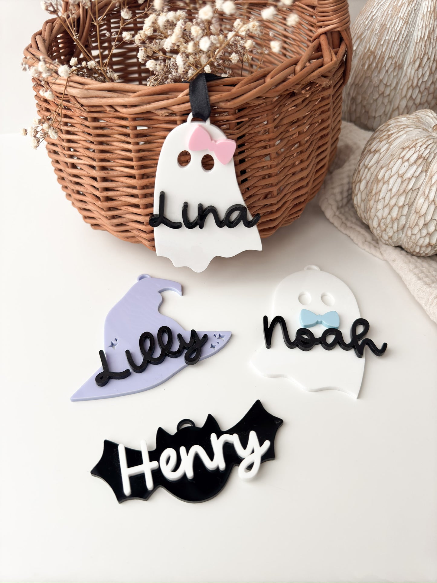 Halloweenkörbchen mit personalisiertem Anhänger