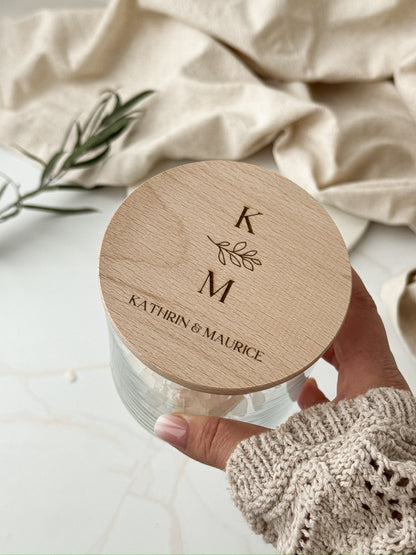 Vorratsglas mit Holzdeckel personalisiert zur Hochzeit