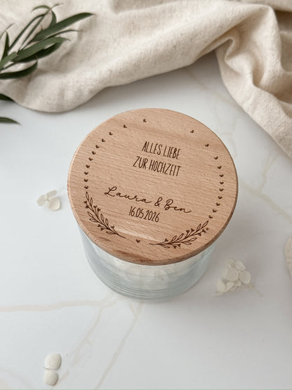 Vorratsglas mit Holzdeckel personalisiert zur Hochzeit