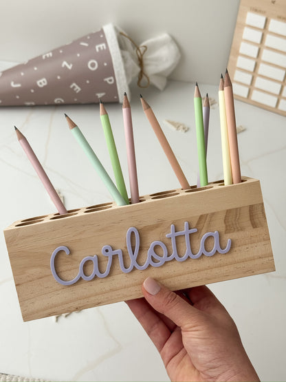 Personalisierter Schreibtischorganizer aus Holz
