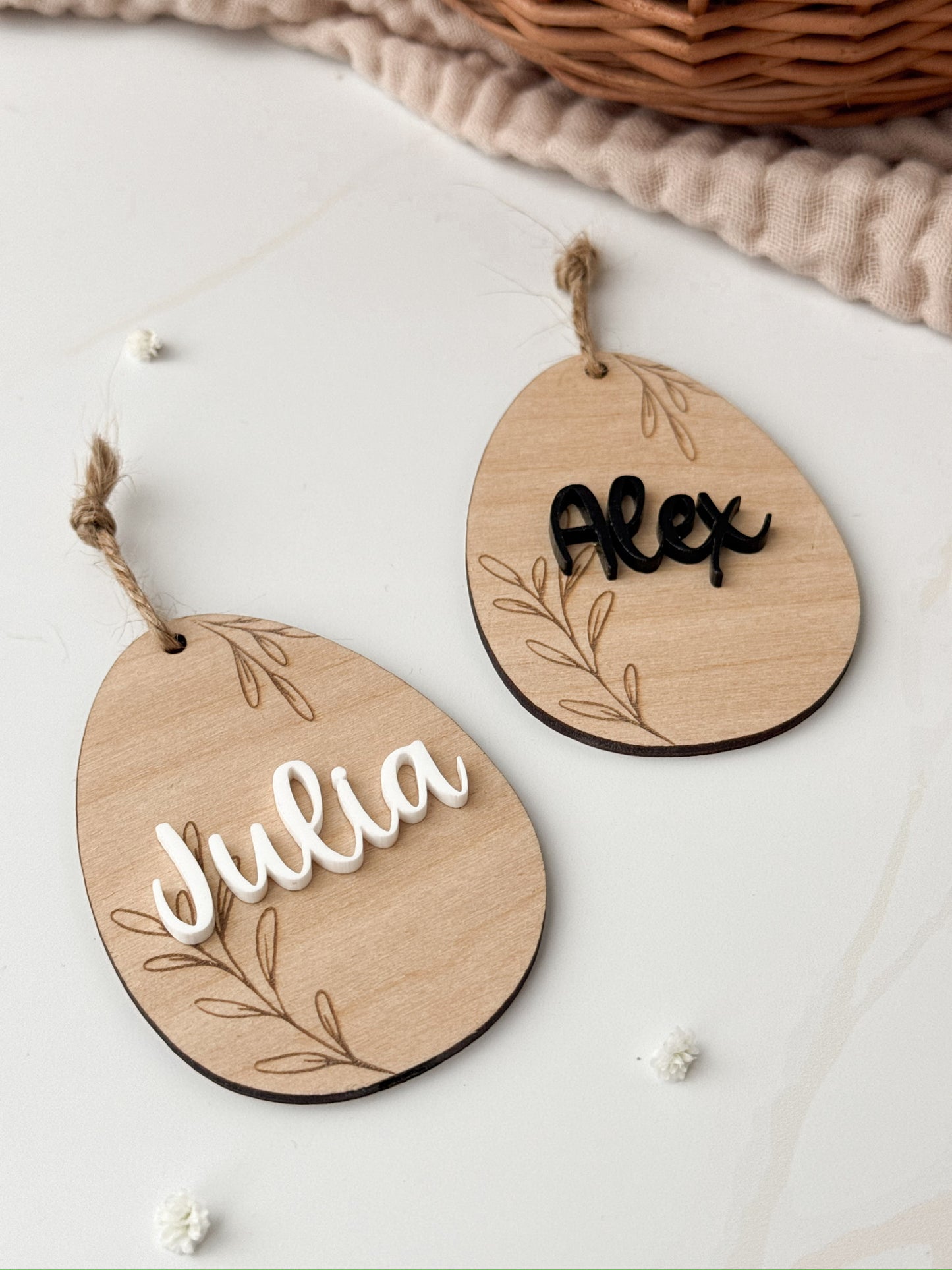 Osterkörbchen mit personalisiertem Ei-Anhänger