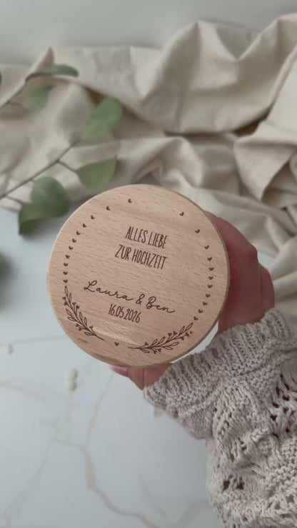 Vorratsglas mit Holzdeckel personalisiert zur Hochzeit
