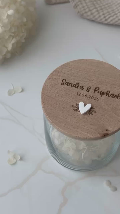 Vorratsglas mit Holzdeckel personalisiert zur Hochzeit